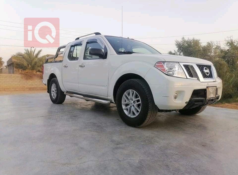 نيسان نافارا